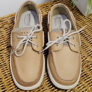 Sperry Topsider Boat Shoe size 9